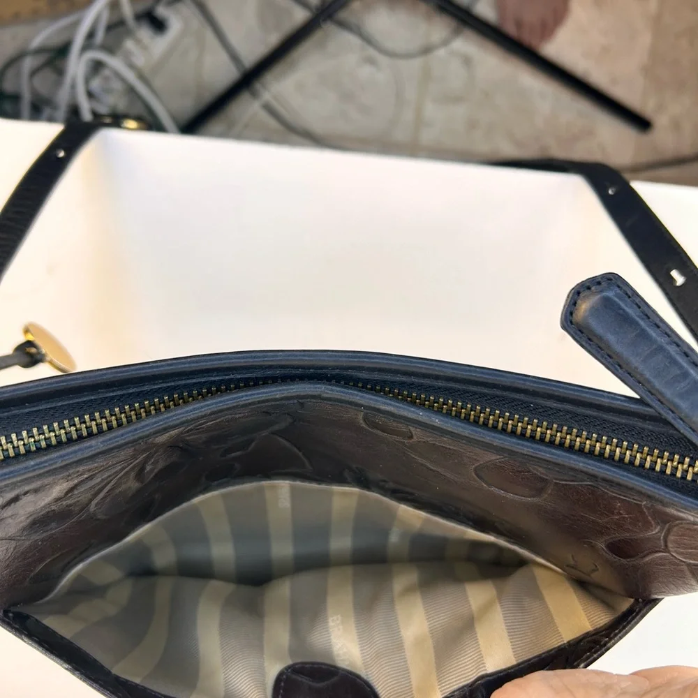 Brahmin Floral Jody Crossbody Purse - Picture 5 of 8